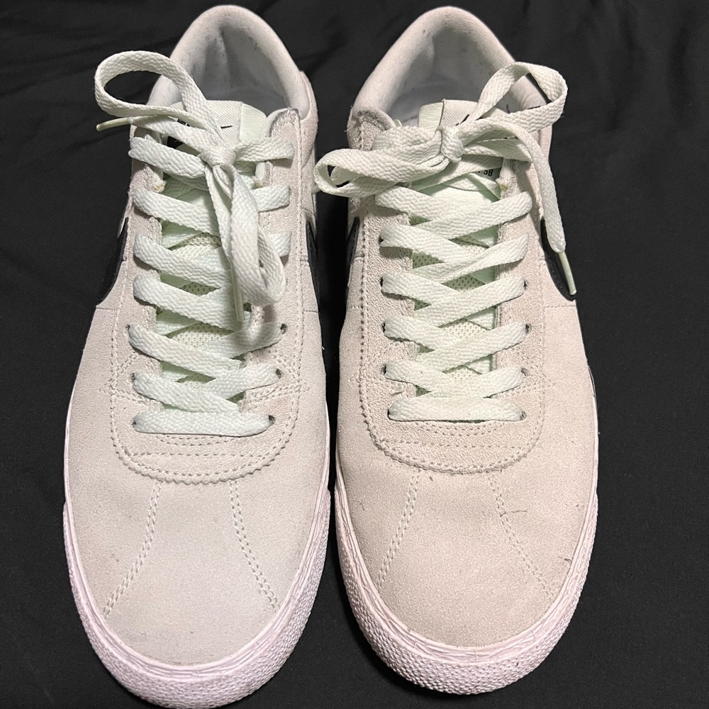 Nike sb mint and black bruins. No box